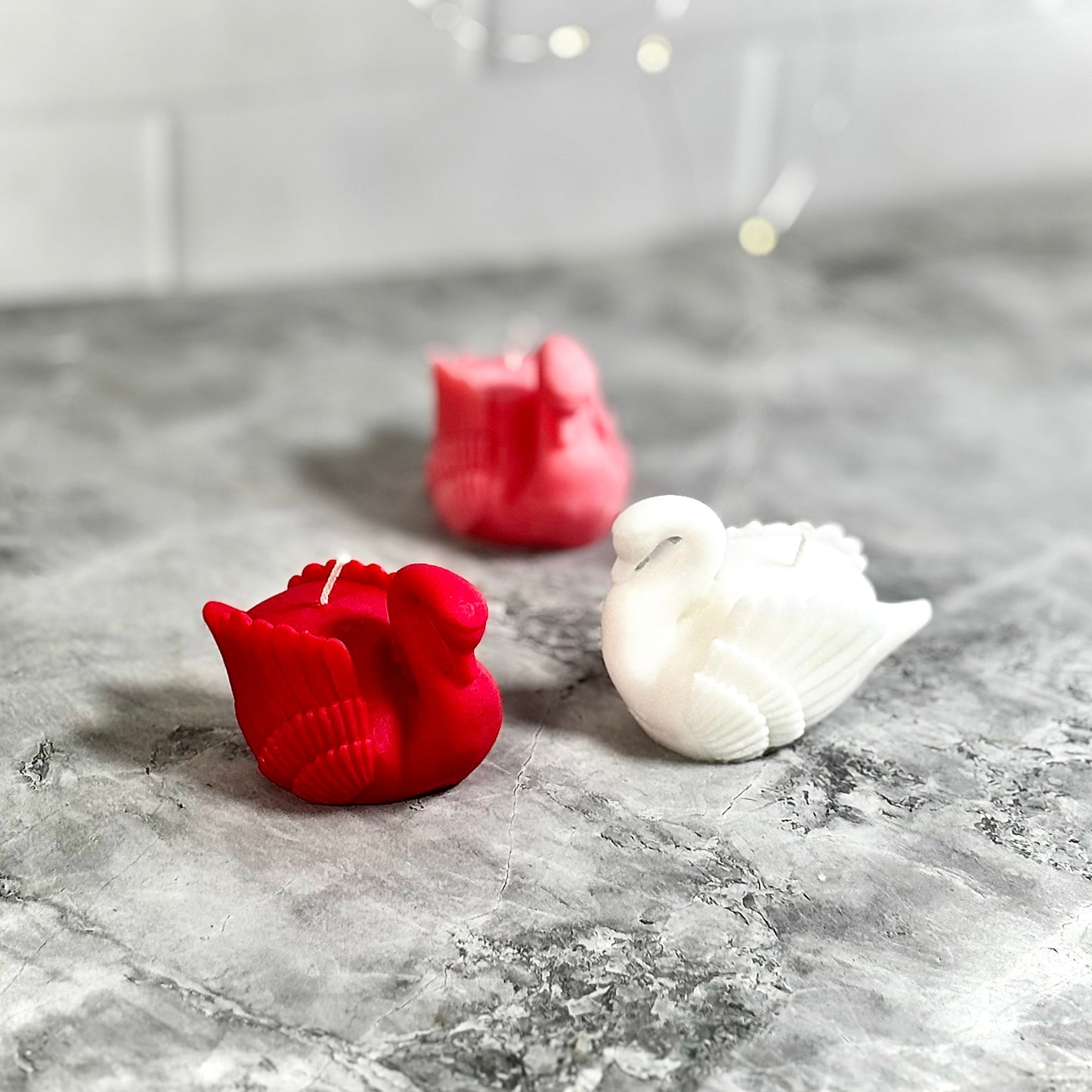 Pack of 3 Swan Shaped Candles – Scented & Unscented Options (80 g each)