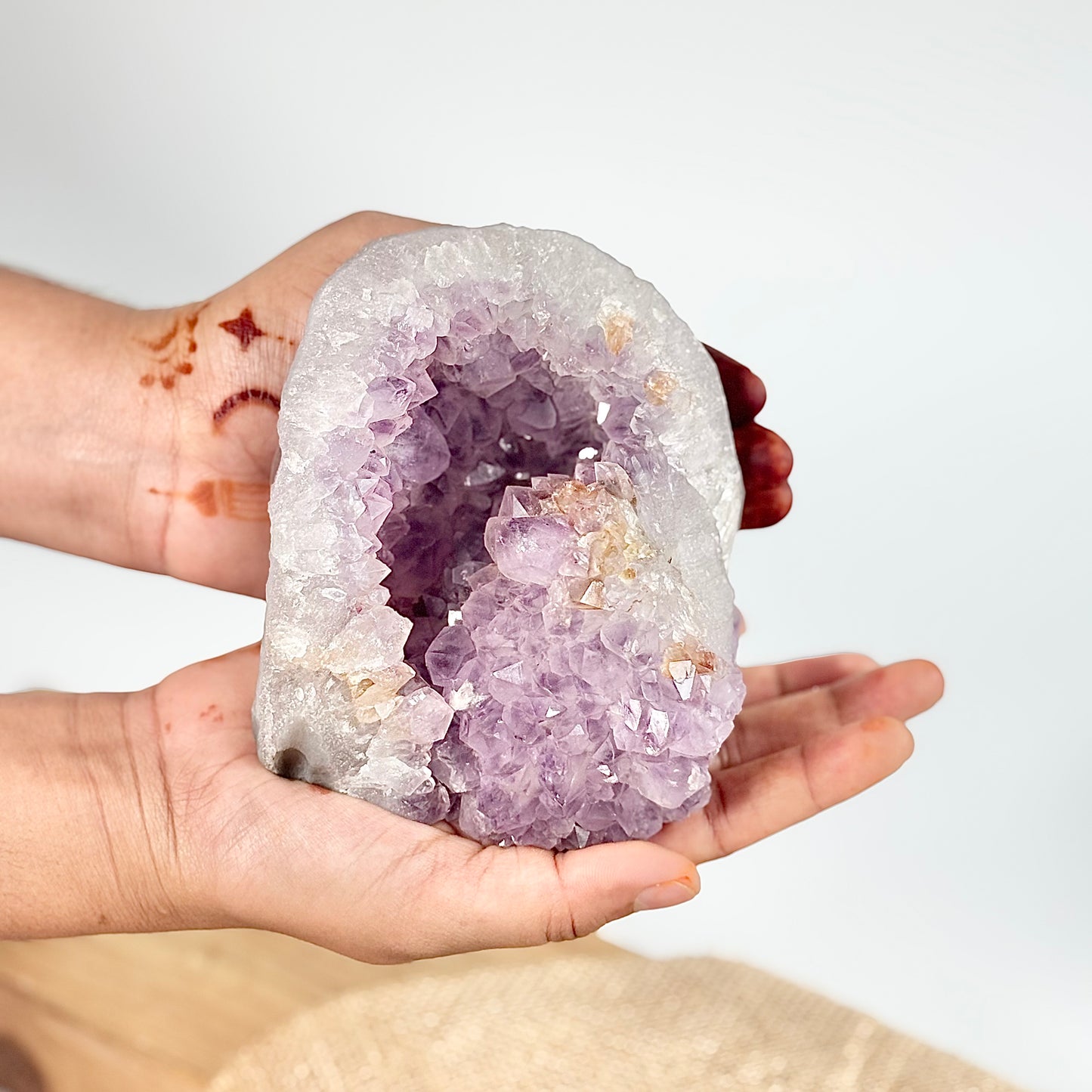 Amethyst Cluster - 768 Gm | Helps activating Third Eye & Psychic abilities