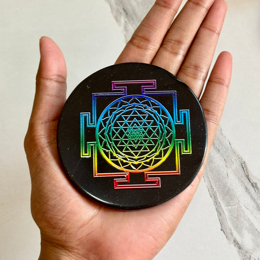 Shree Yantra Black Obsidian Plate – Sacred Geometry for Abundance & Protection