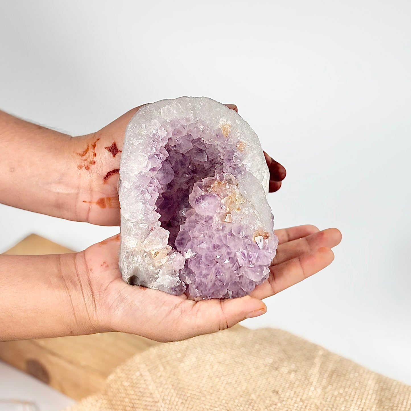 Amethyst Cluster - 768 Gm | Helps activating Third Eye & Psychic abilities