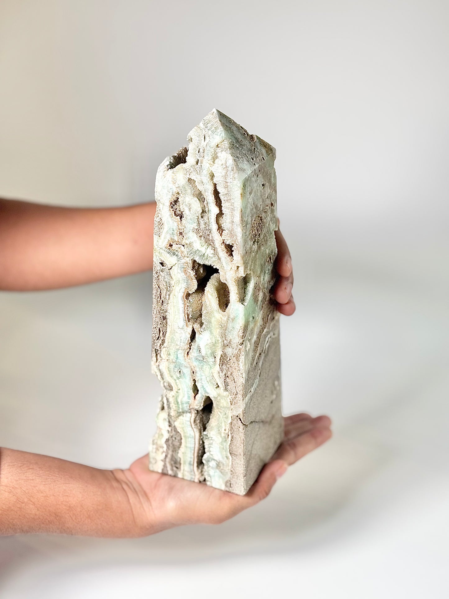 Blue Aragonite Four-Facet Tower 2.1 Kg – Calming Energy & Emotional Healing