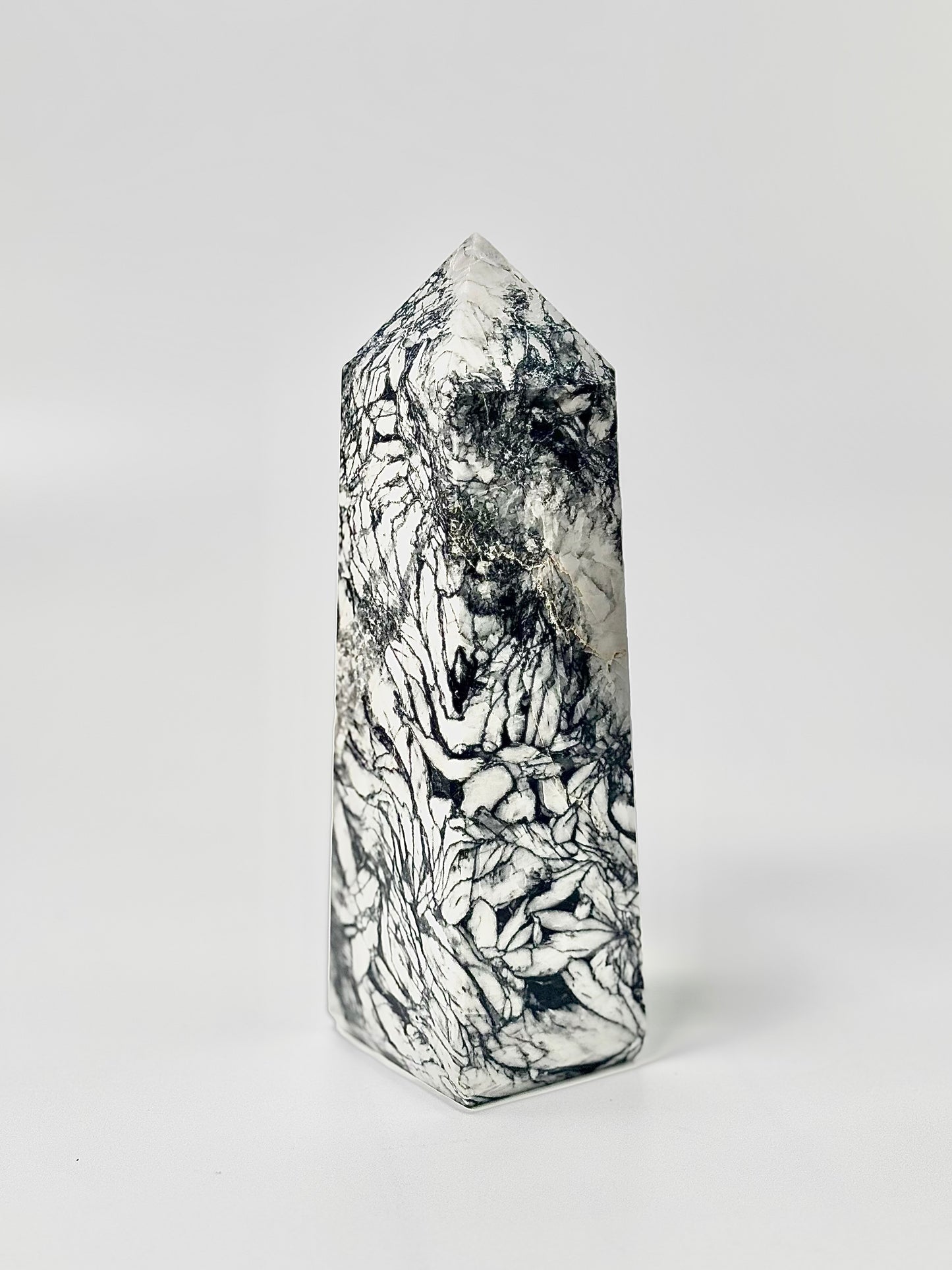 Four-Facet Pinolite Tower 813g – Rare Stone of Calm & Clarity