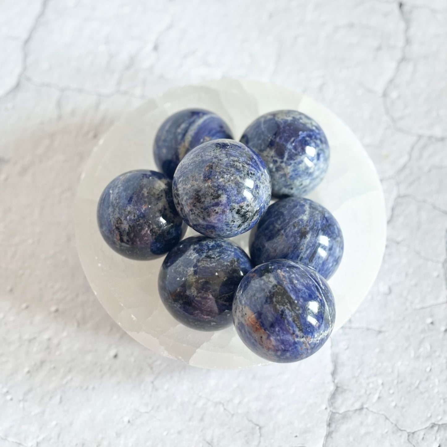 Sodalite Sphere – Calm, Clarity & Communication