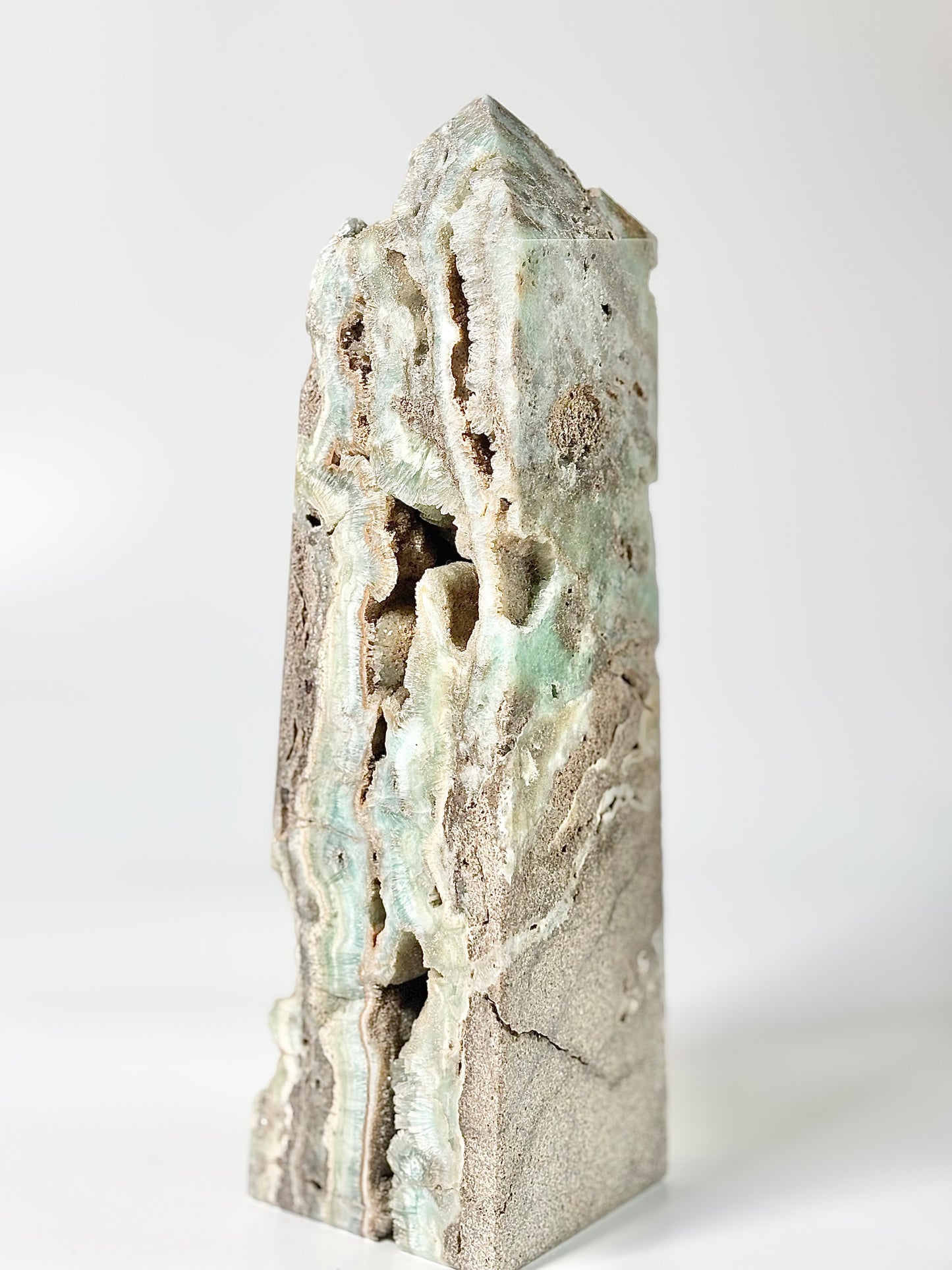 Blue Aragonite Four-Facet Tower 2.1 Kg – Calming Energy & Emotional Healing