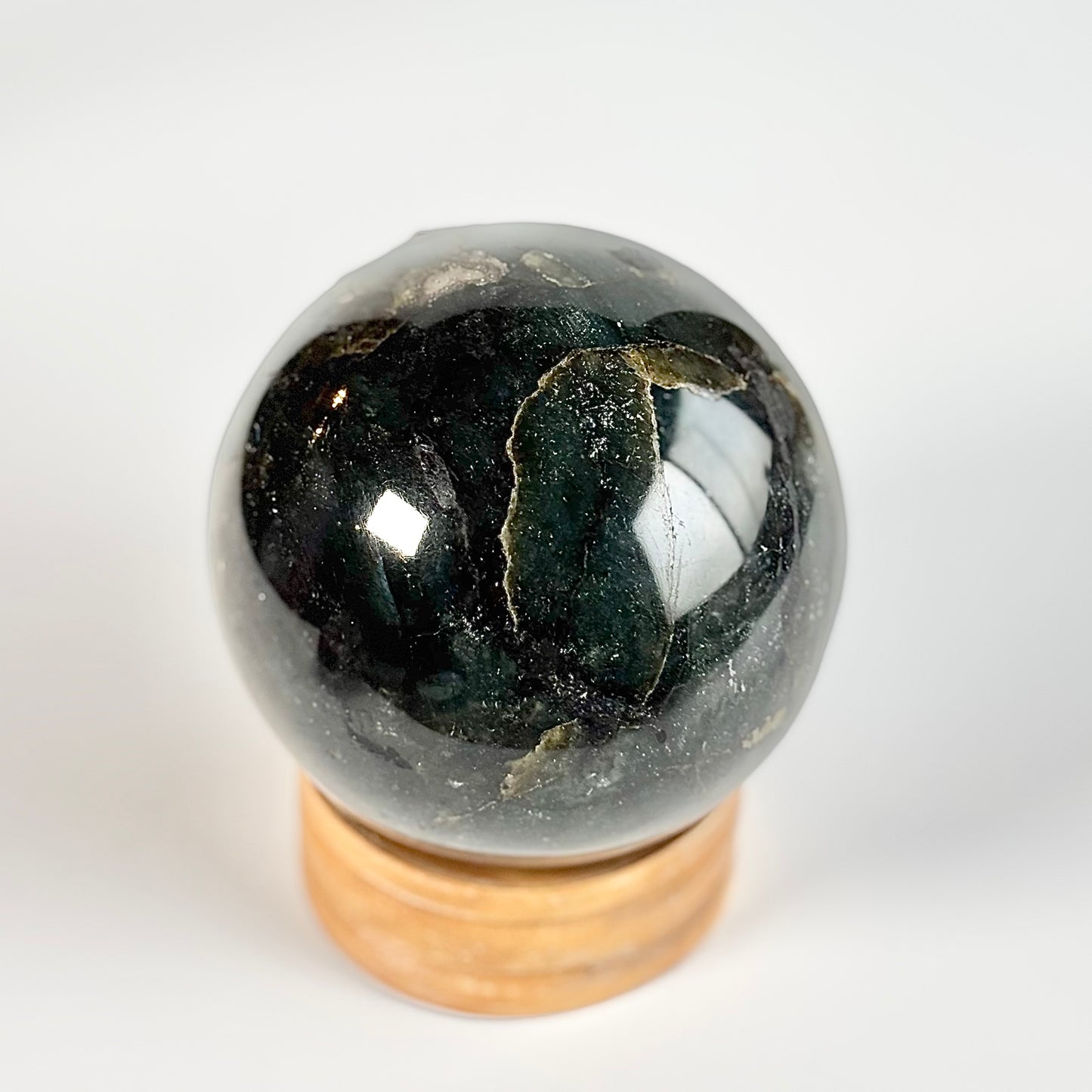 Labradorite Large Sphere - 1.1 Kg | Promotes Spiritual Growth
