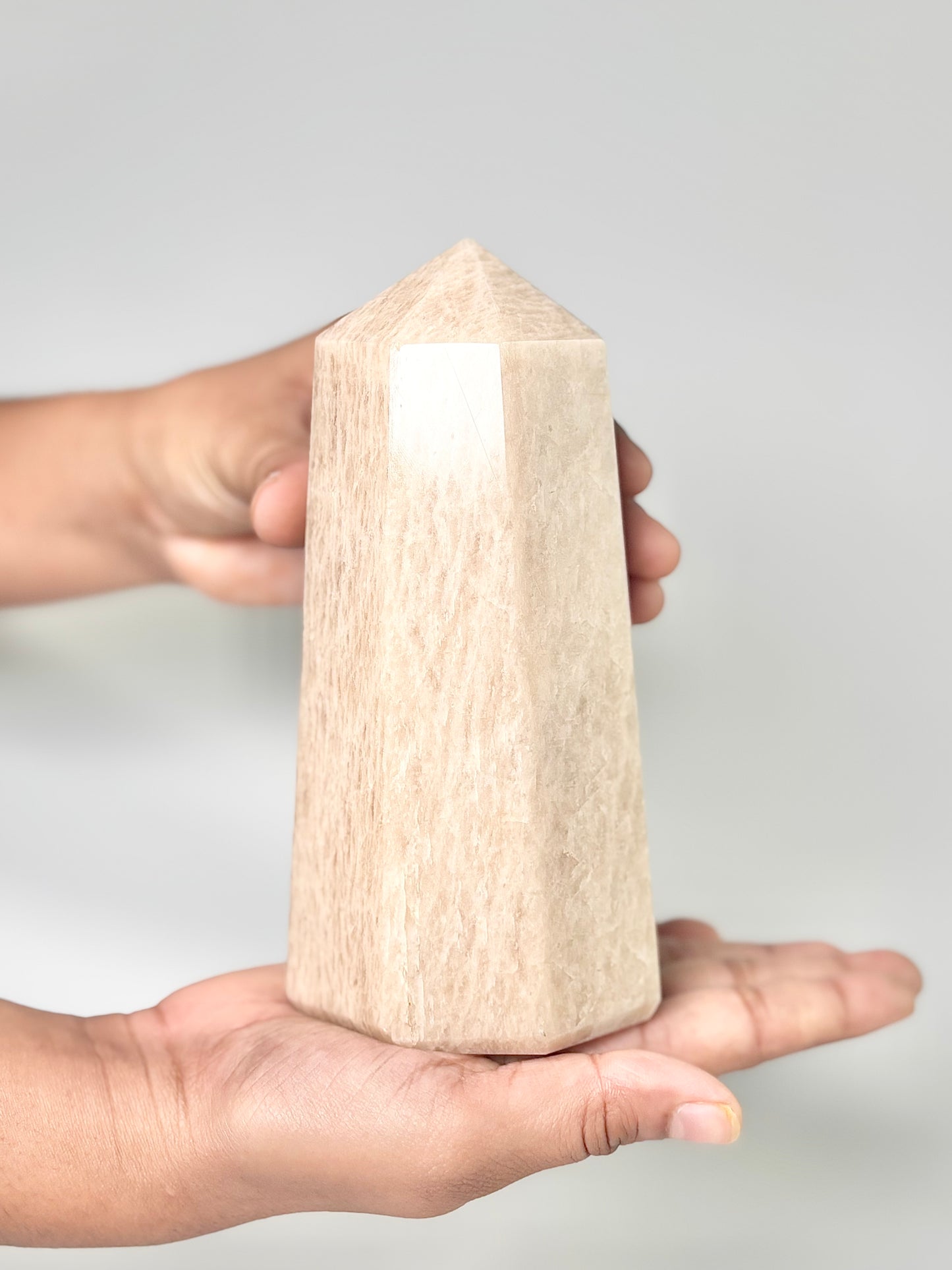 Eight Facet Peach Moonstone Tower – 1kg -Soft Radiance & Elegant Form