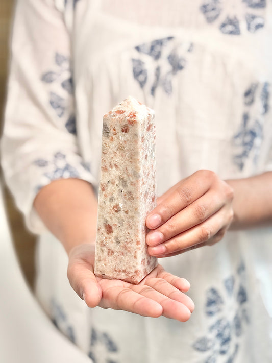 Sunstone Four-Facet Tower – 474 Gm - Ignit Joy • Embrace Confidence • Manifest Positivity