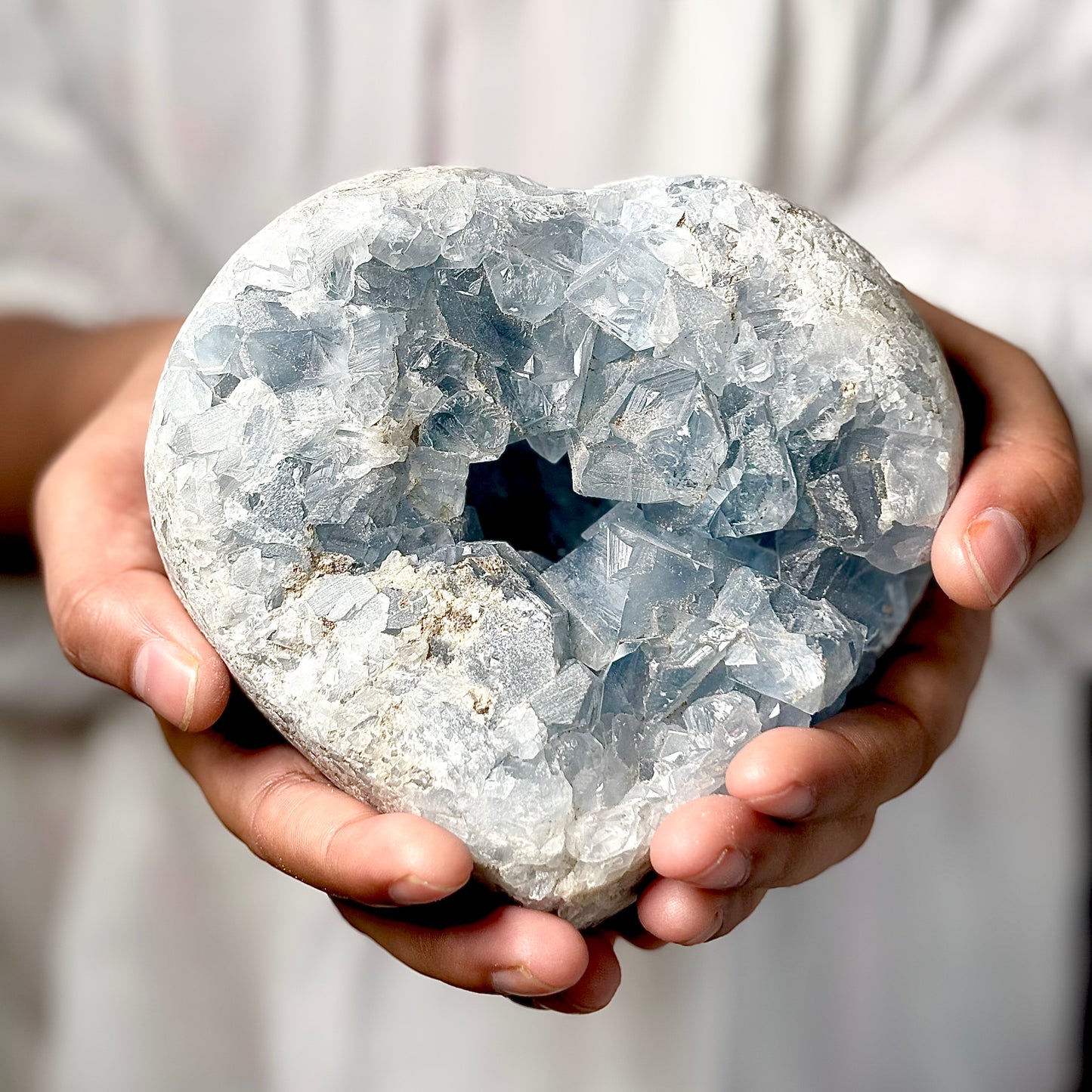 Celestite Cluster 1.9 Kg – Peace, Angelic Connection & Divine Clarity