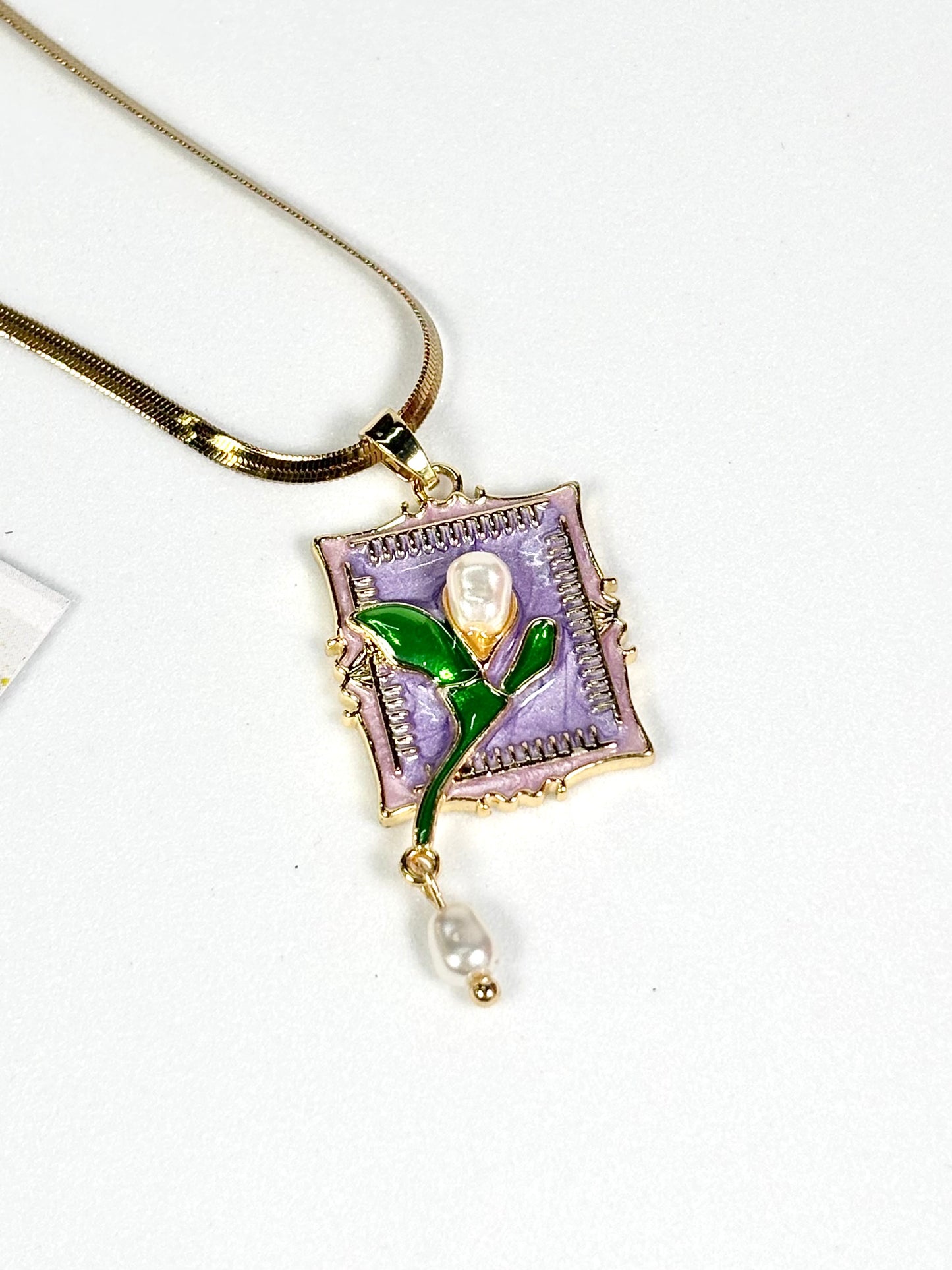 Botanical Pearl Pendant Necklace | Gold-Plated Stainless Steel | The Lilith Store