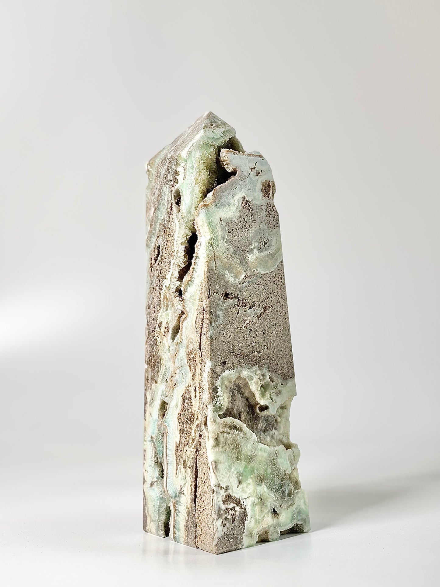 Blue Aragonite Four-Facet Tower 2.1 Kg – Calming Energy & Emotional Healing