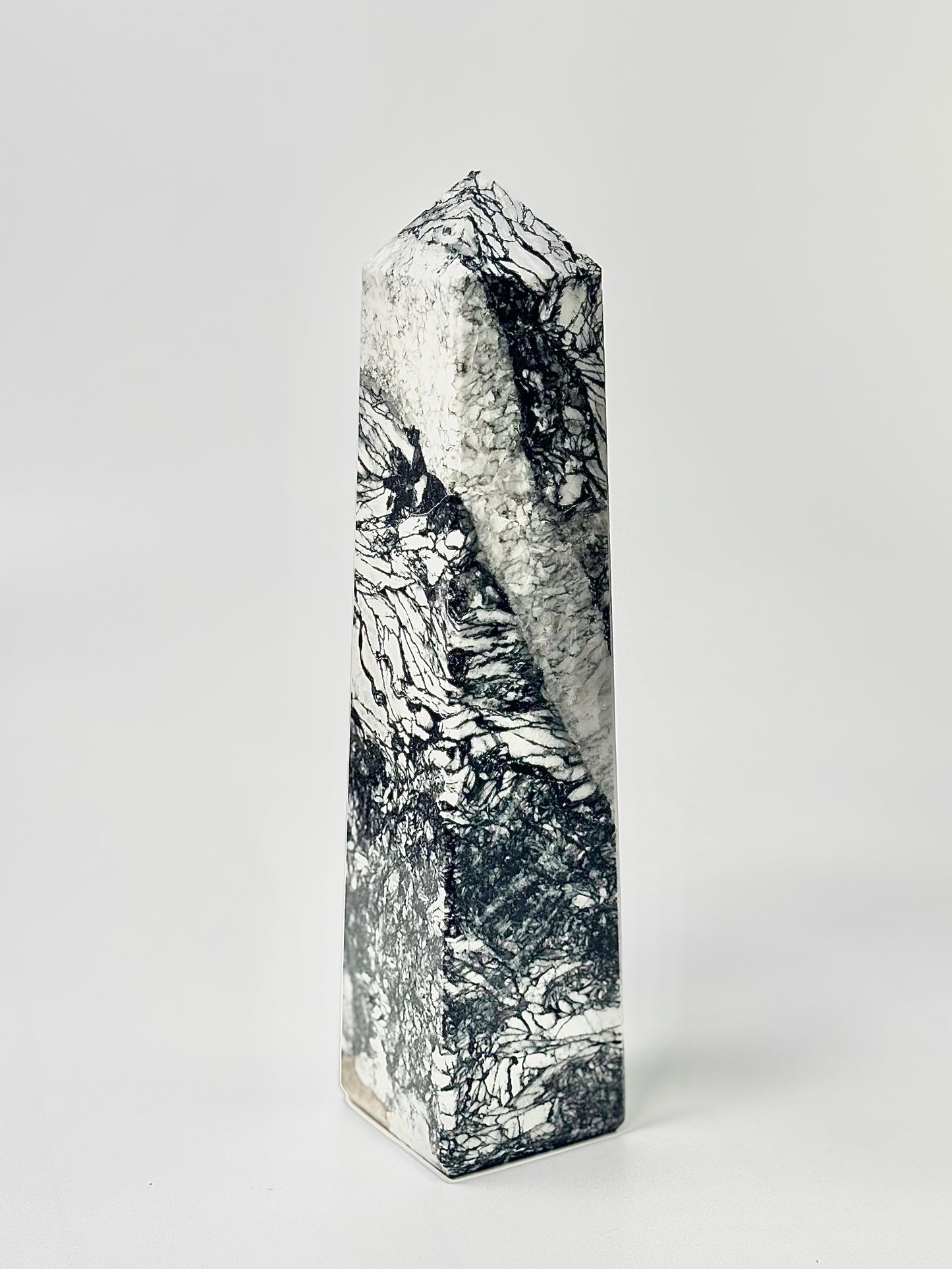 Four-Facet Pinolite Tower 1171g – Rare Stone of Calm & Clarity