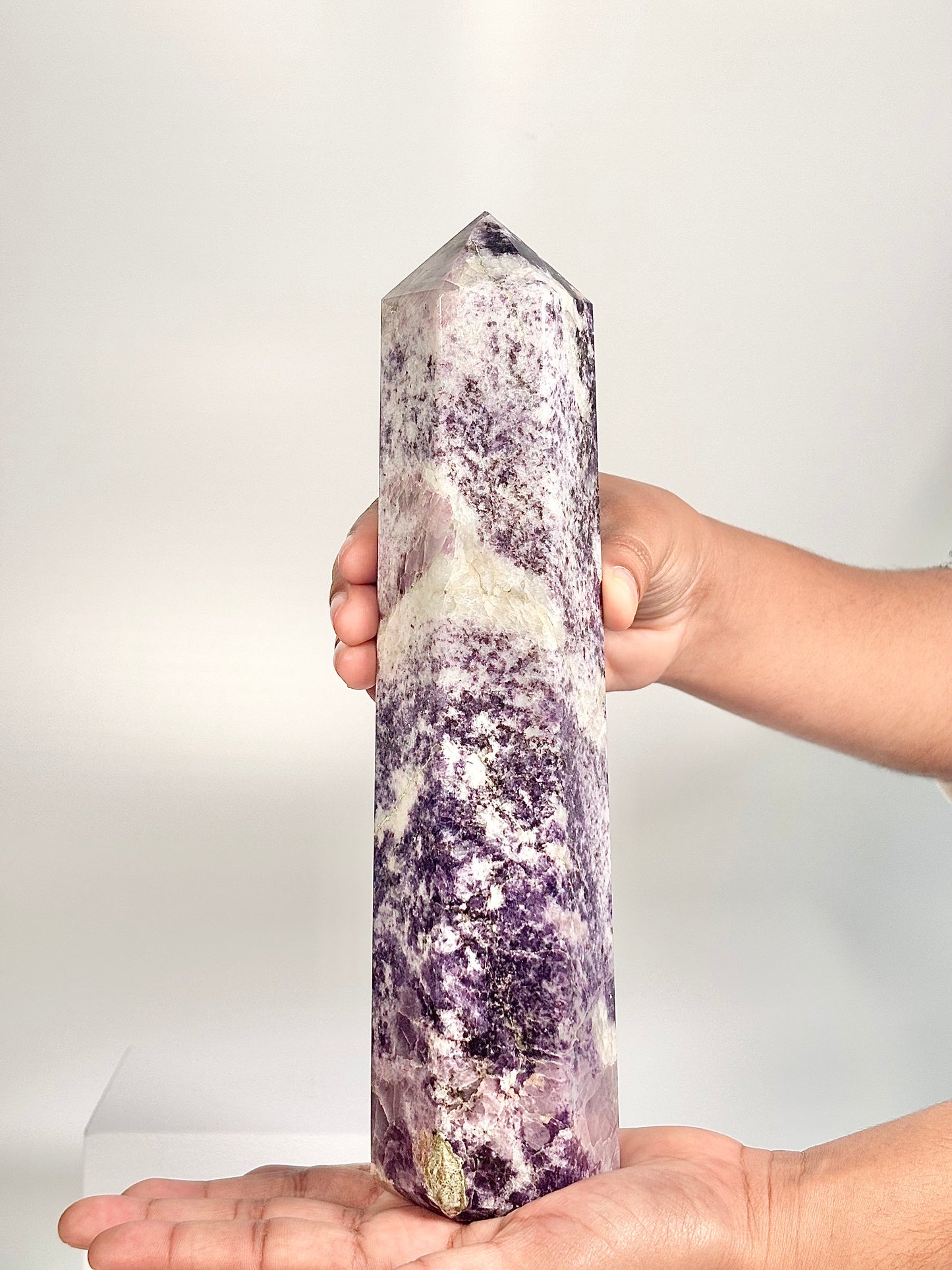 Lepidolite Six-Facet Tower – 1039 g - Calm the Mind • Ease Anxiety • Support Emotional Healing
