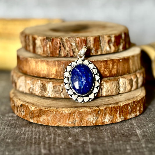 Lapis Lazuli Pendant – Wisdom & Self-Expression
