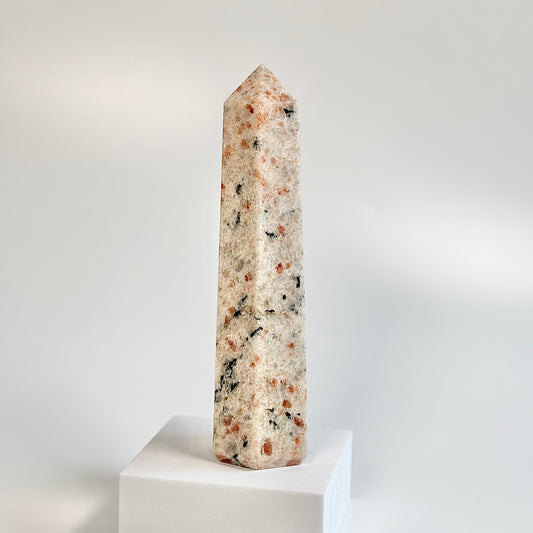 Sunstone Six-Facet Tower – 794 Gm - Ignit Joy • Embrace Confidence • Manifest Positivity