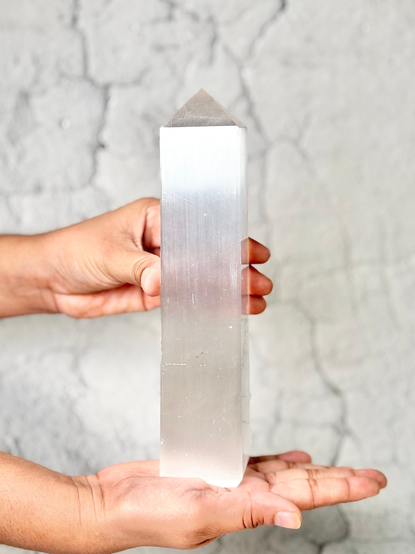 Four Facet Selenite Tower – 750g - Soft Glow & Balanced Form