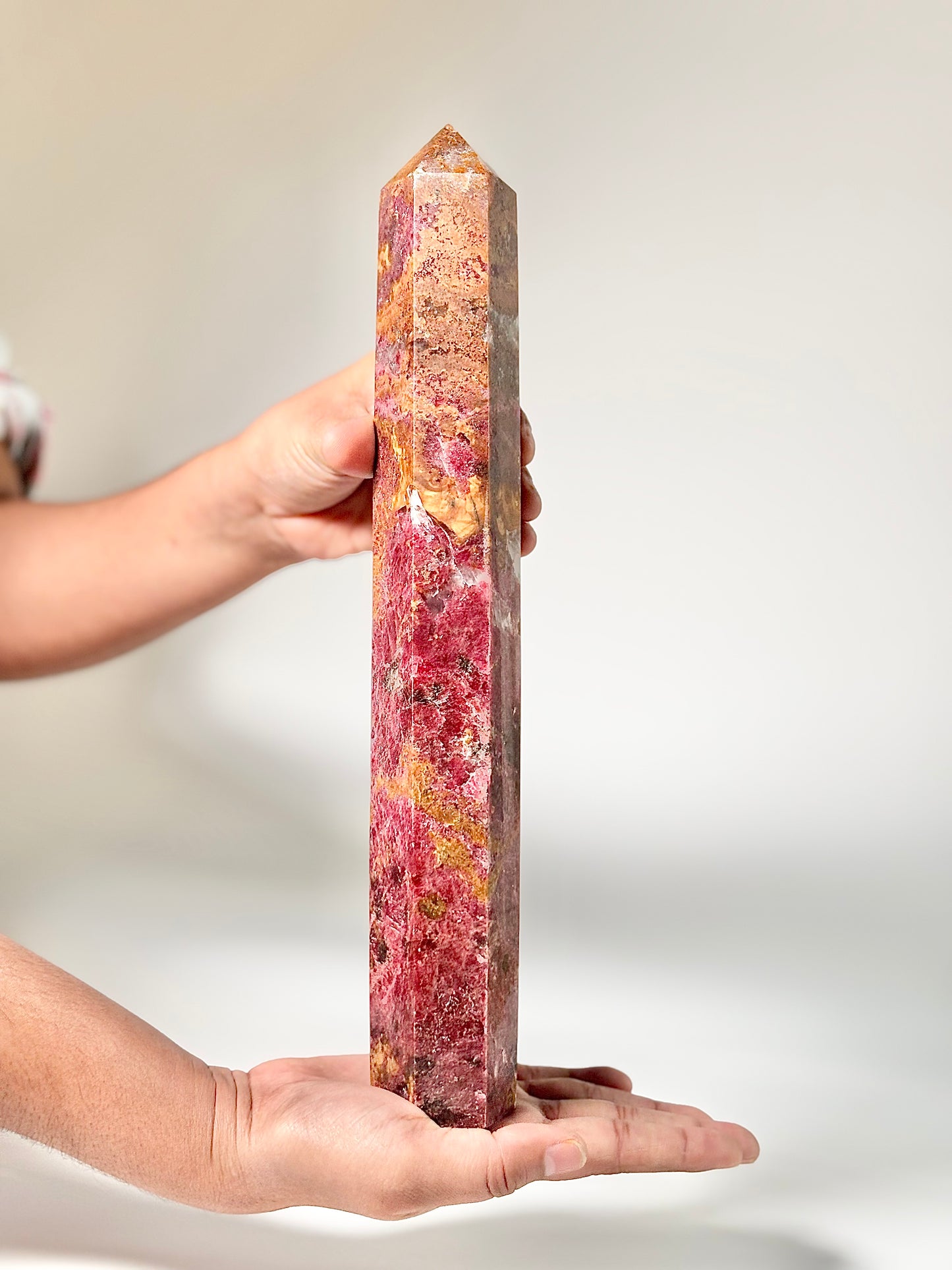 Super Pink Rhodonite Tower 1.4 Kg – Emotional Healing & Heart Alignment