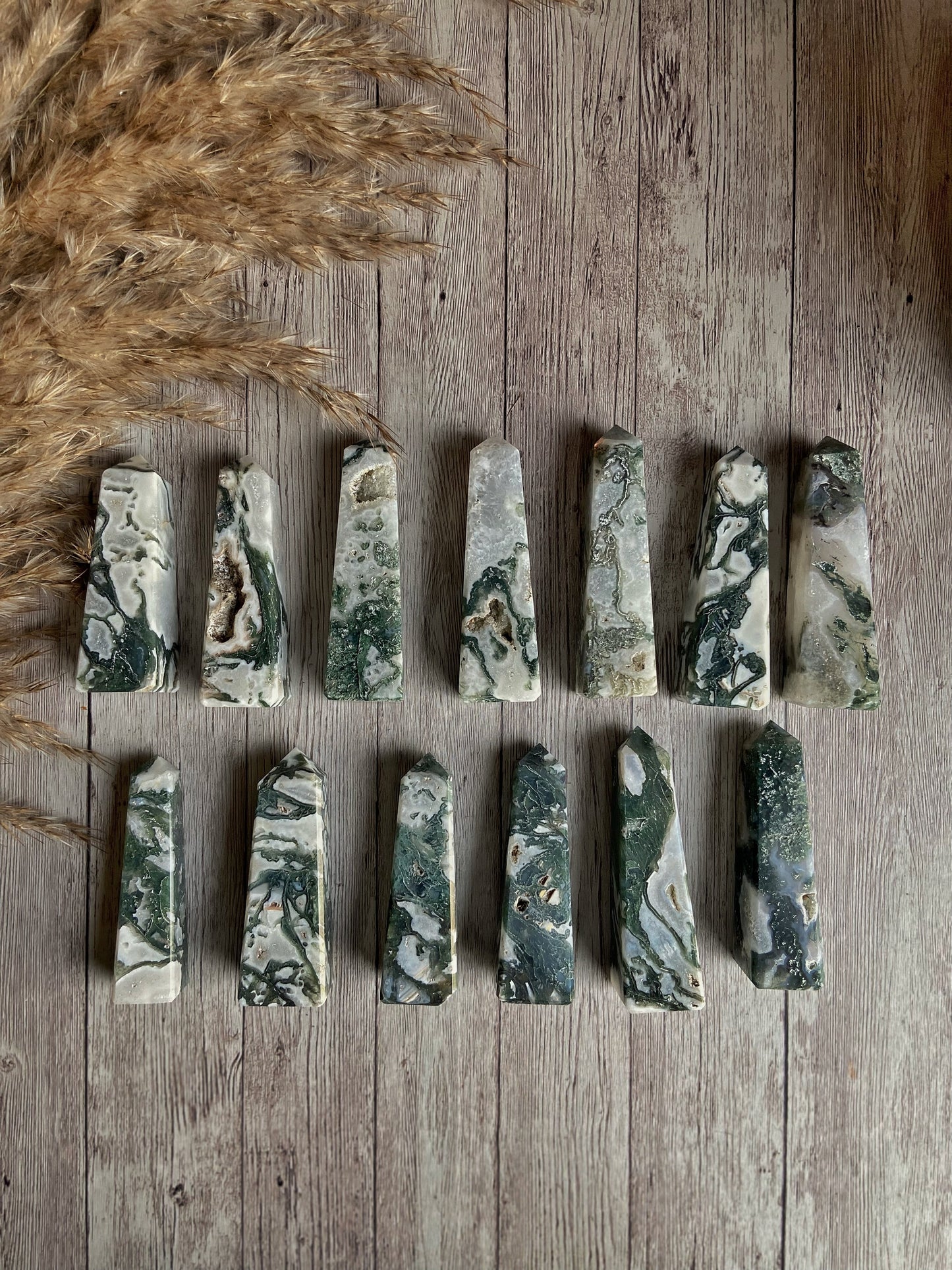 Moss Agate Point Crystal & Stones