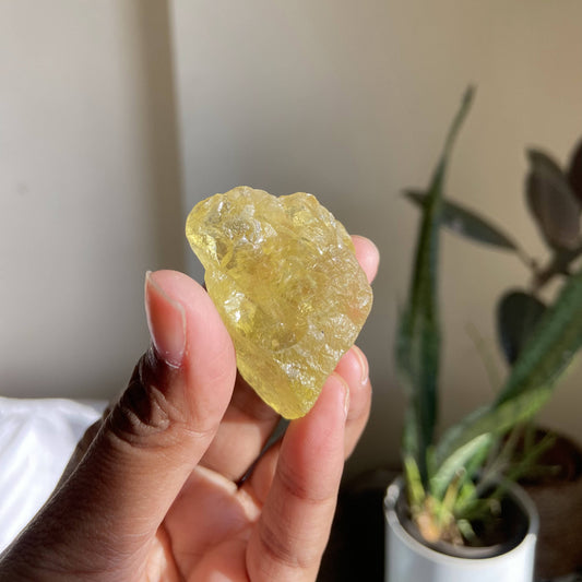 Lemon Quartz Raw Stone | Reduce Distraction And Improves Concentration Crystal & Stones