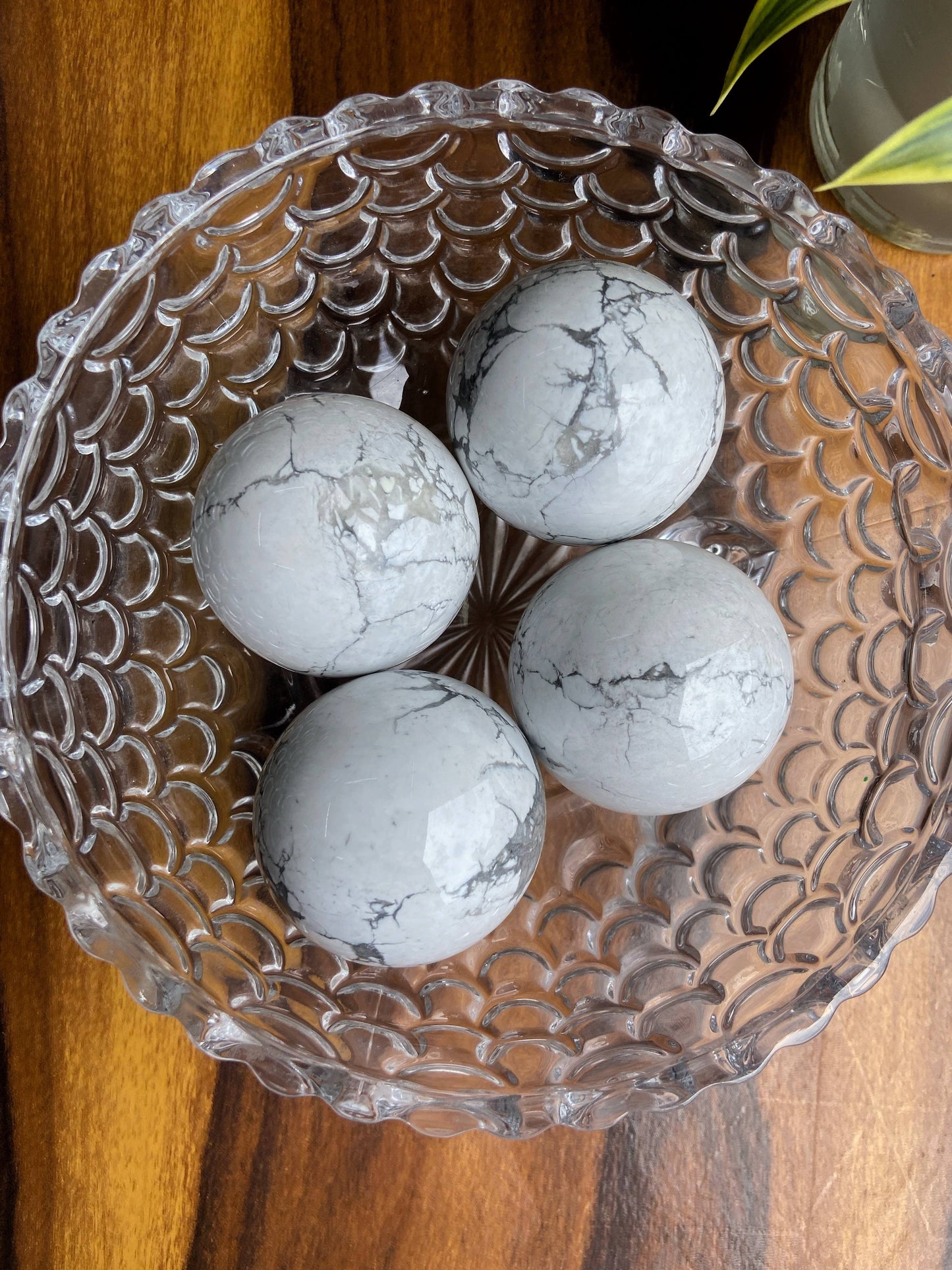 Howlite Sphere | Medium Size Expressing & Anger Management Crystal Stones
