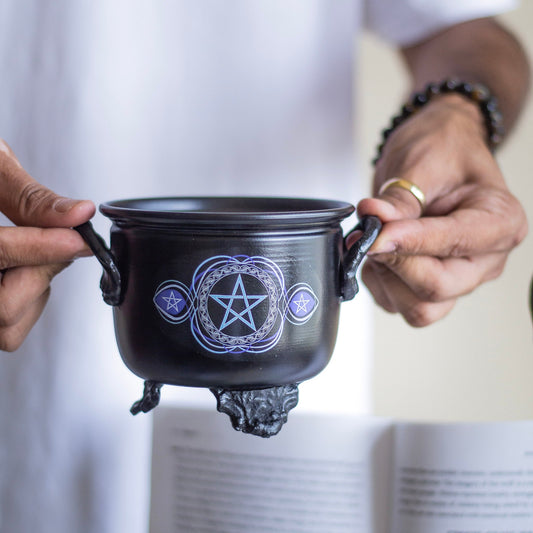 Pentacle Print Cauldron Crystal & Stones