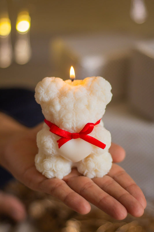 Little peony carved Teddy Soy Candle