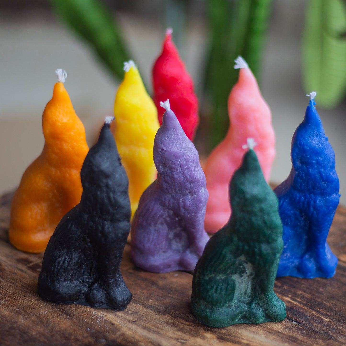 Beeswax Howling Wolf Figurine Candles | Colour Option Available