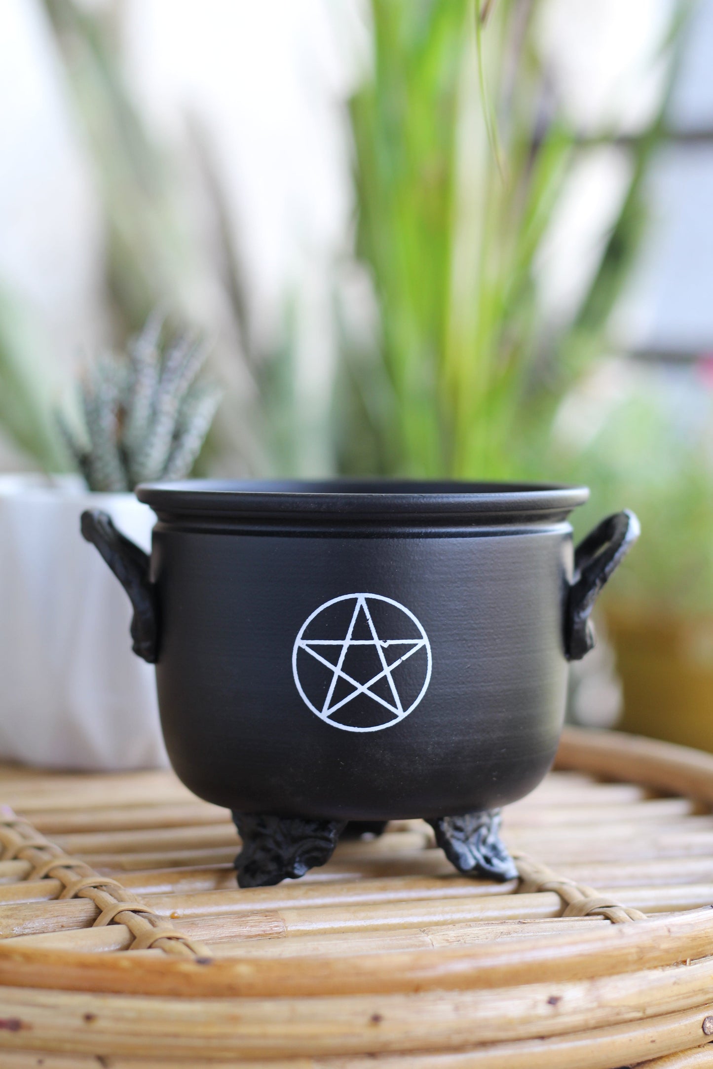 Pentacle Print Cauldron Altarware | Altar