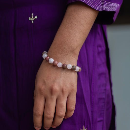 Bracelet associated with Self-love, emotional balance, and harmonious relationships.