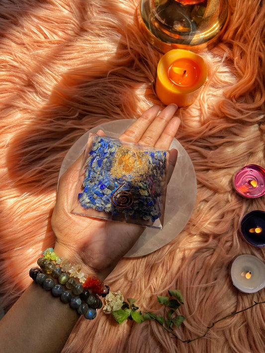 Lapis Lazuli Chips Orgonite Pyramid Crystal