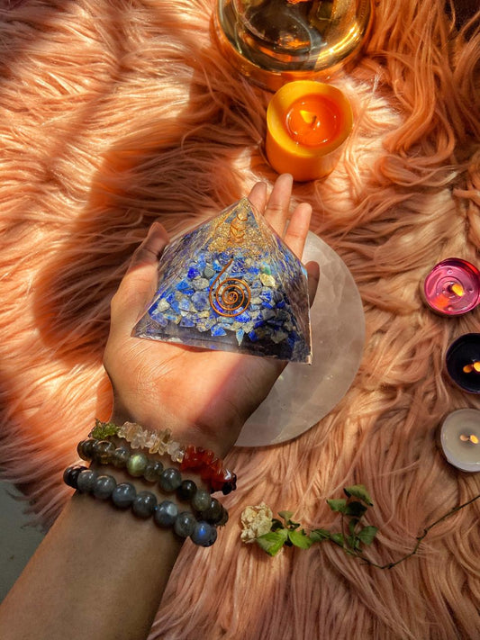 Lapis Lazuli Chips Orgonite Pyramid Crystal