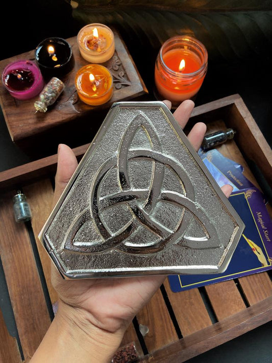 The Triquetra / Trinity Knot | Altar Tile Altarware