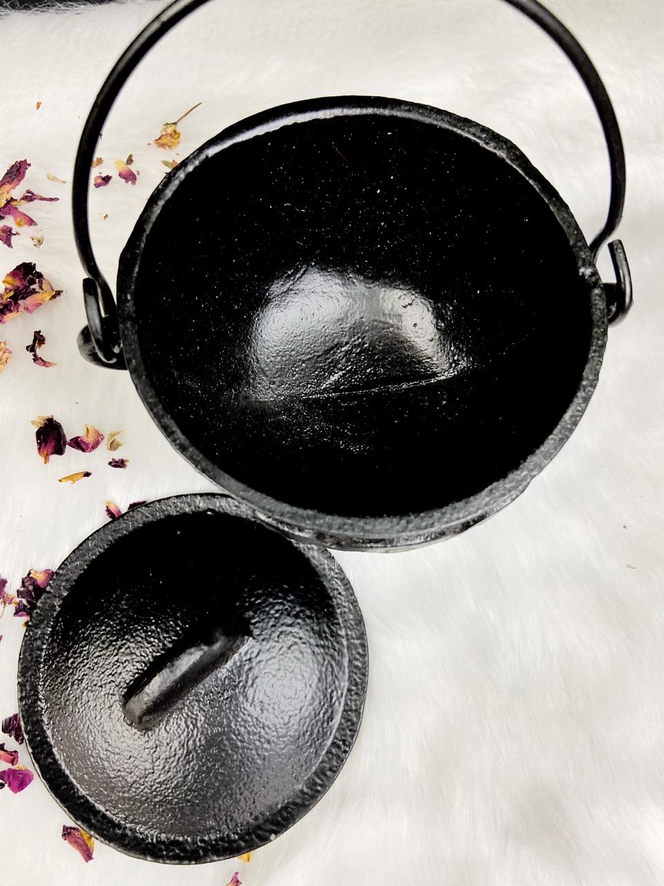 Large Triple Moon Goddess Cast Iron Cauldron With Lid Altarware | Altar