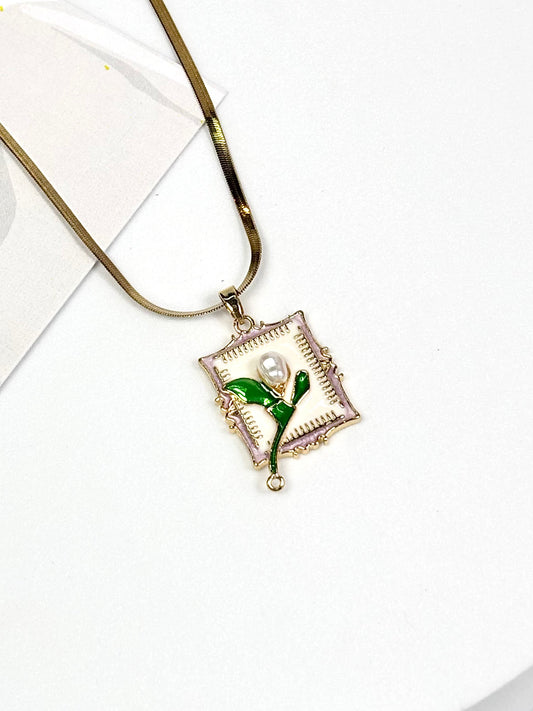 Botanical Pearl Pendant Necklace | Gold-Plated Stainless Steel | The Lilith Store