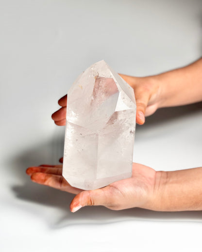 Clear Quartz Free Form – 1.6 Kg (B) | Clarity, Focus & Amplified Intentions