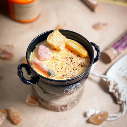 Confidence Crystal Treasure Cauldron Soy Candle - 190 g