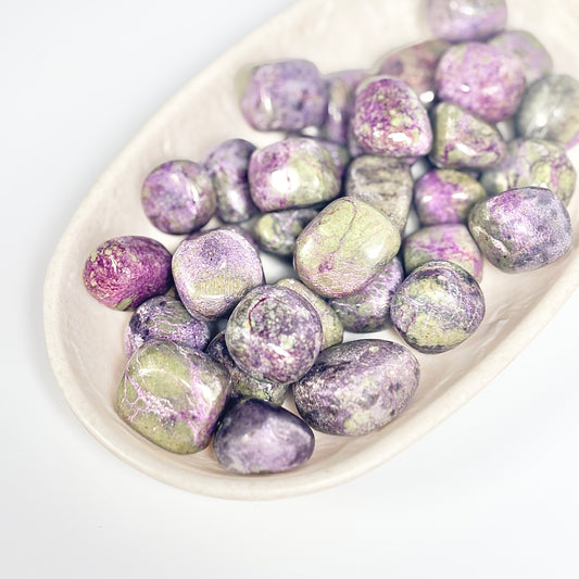 Stichtite Tumble Stone – Heart Healing & Spiritual Awakening Release the Past • Embrace Inner Peace • Awaken Intuition