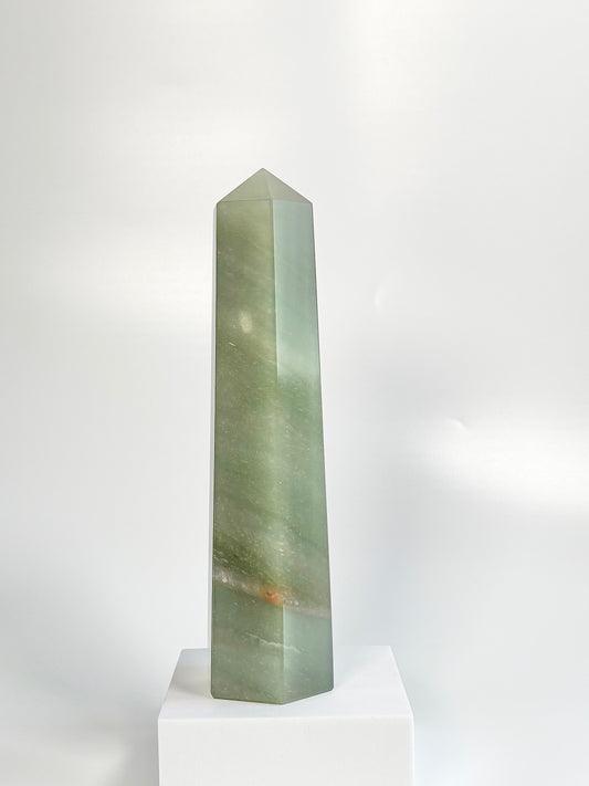 Green Aventurine Six-Facet Tower – 1019g - Attract Luck • Inspire Growth • Help Heart Chakra