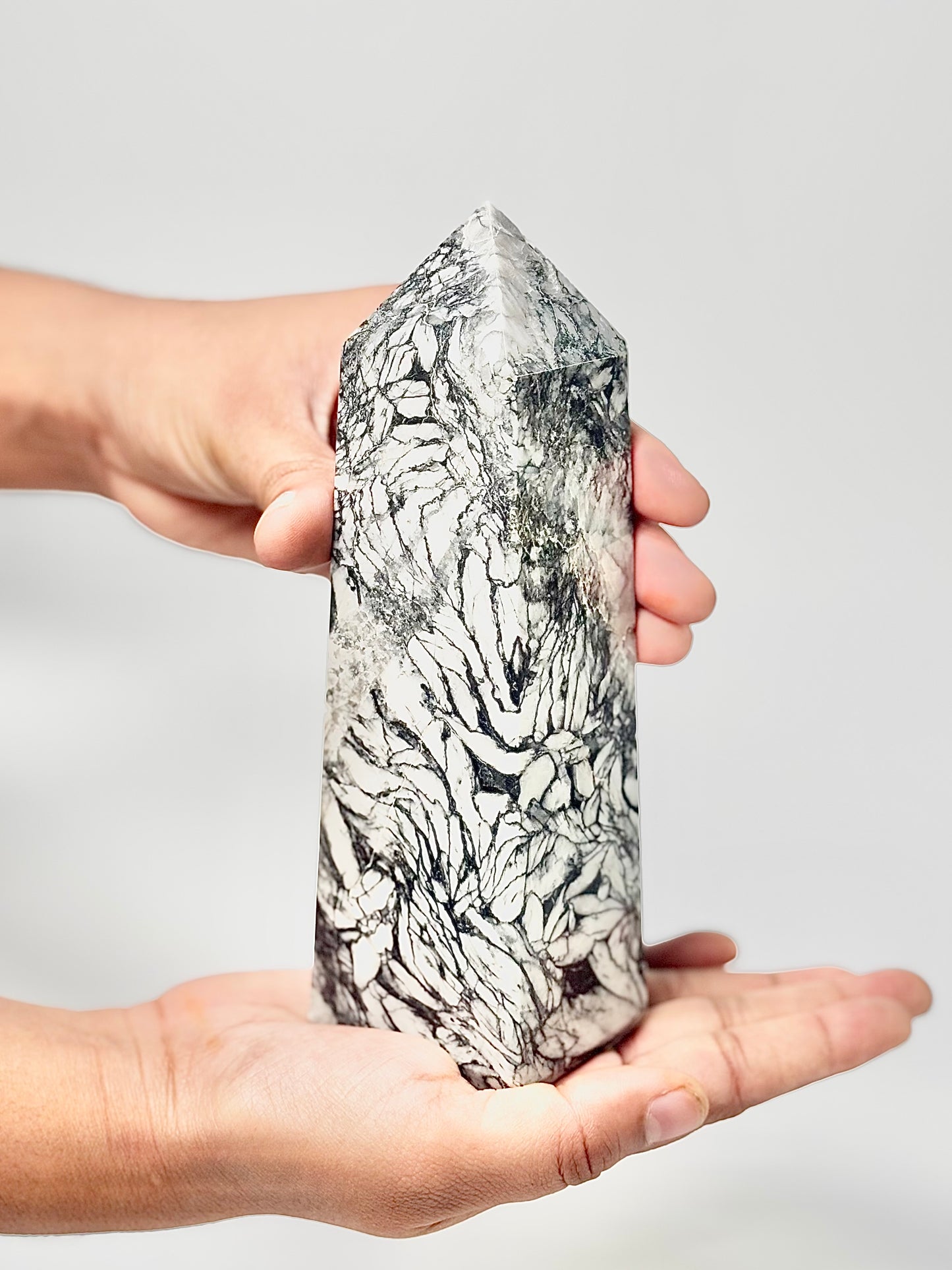 Four-Facet Pinolite Tower 813g – Rare Stone of Calm & Clarity