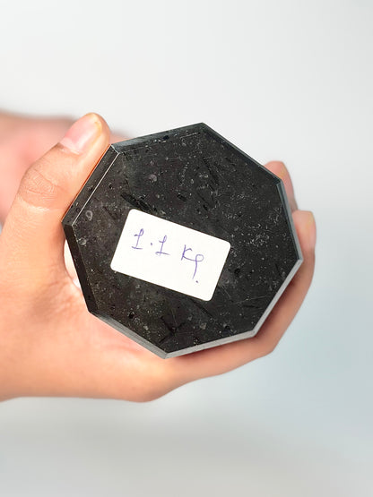 Eight Facet Black Tourmaline Tower – 1.1 kg - Bold Presence & Timeless Design
