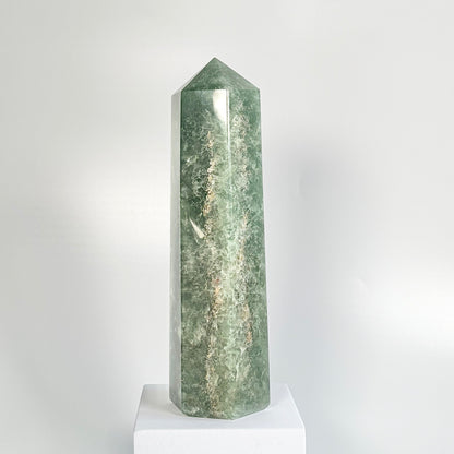 Green Strawberry Quartz Six-Facet Tower – 1384g - Heart Chakra • Uplift the Spirit • Attract Harmony