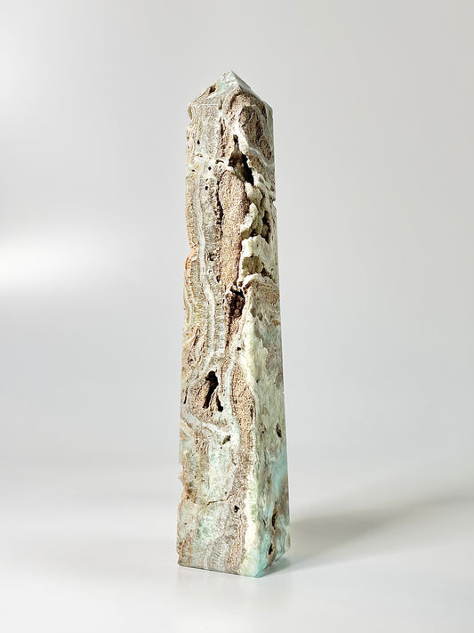 Blue Aragonite Four-Facet Tower 1.4 Kg – Calming Energy & Emotional Healing