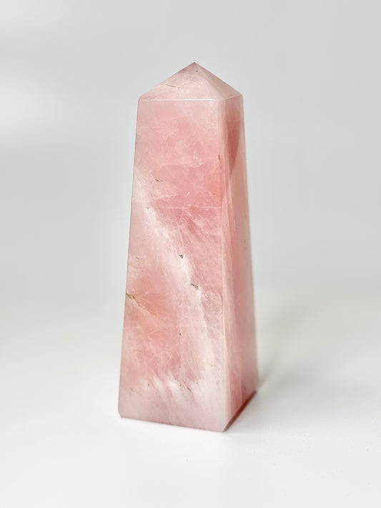 Four Facet Rose Quartz Tower – 958g - Soft Elegance & Balanced Design