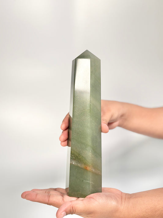 Green Aventurine Six-Facet Tower – 1019g - Attract Luck • Inspire Growth • Help Heart Chakra
