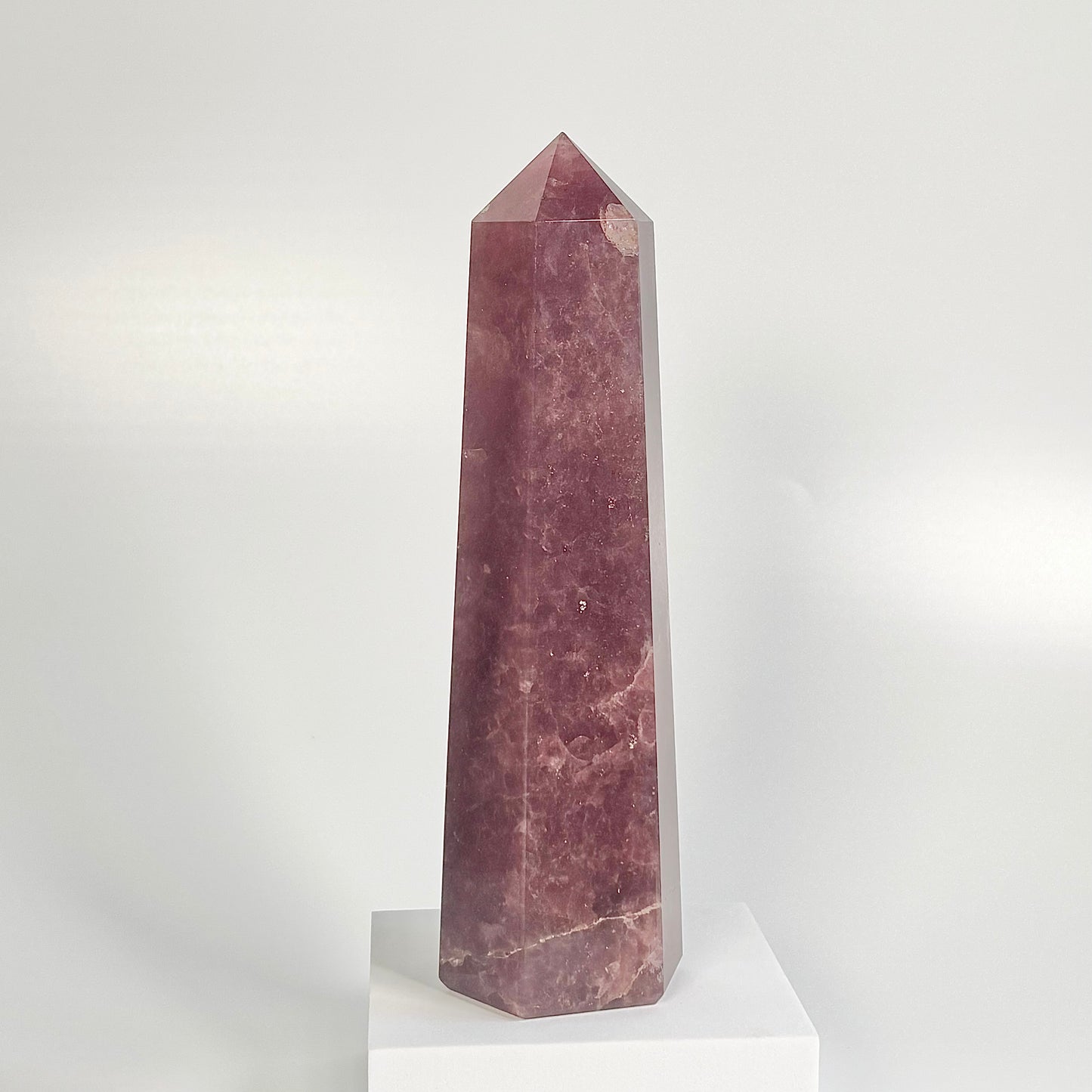 Strawberry Quartz Six -Facet Tower – 987g - Heart Chakra • Radiate Love • Embrace Joy