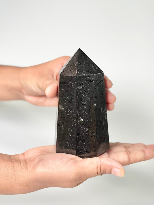 Eight Facet Black Tourmaline Tower – 645g - Bold Presence & Timeless Design