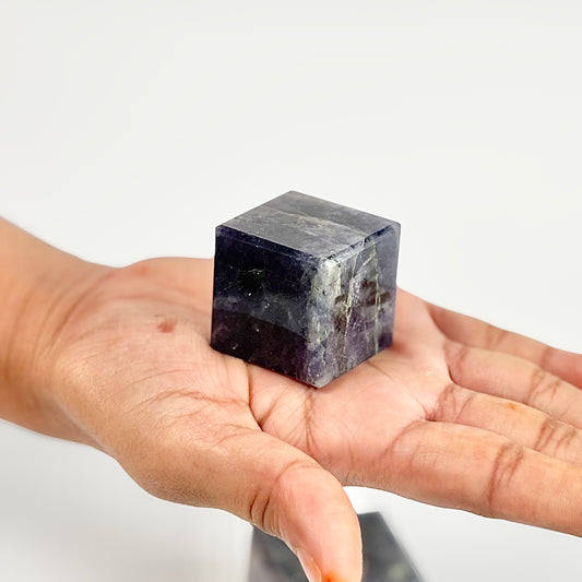 Iolite Cube - Intuition & Clarity