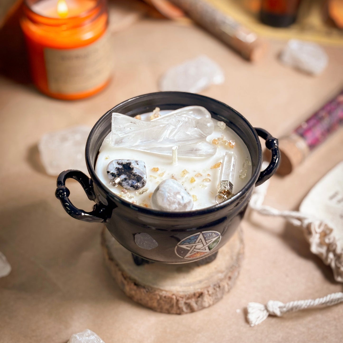 Clarity & Balance Crystal Treasure Cauldron Soy Candle - 190 g