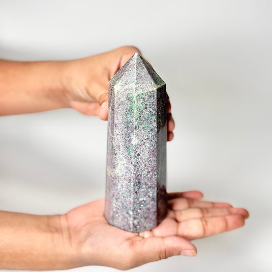 Eight Facet Ruby in Kyanite Tower – 696g -Distinctive Colour & Balanced Form