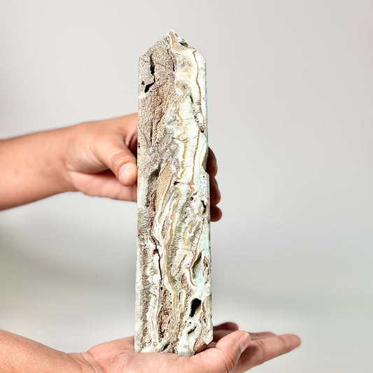 Blue Aragonite Four-Facet Tower 890 Gm – Calming Energy & Emotional Healing