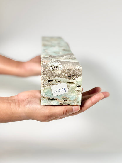 Blue Aragonite Four-Facet Tower 2.3 Kg – Calming Energy & Emotional Healing